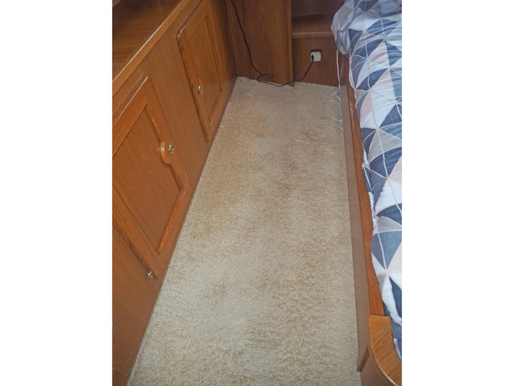 Aft cabin, Accommodation